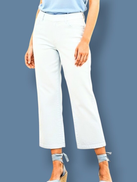 George by Mark Eisen Pants - 💗 Lightweight & Soft! Strait, Wide Leg Capri Pants in White